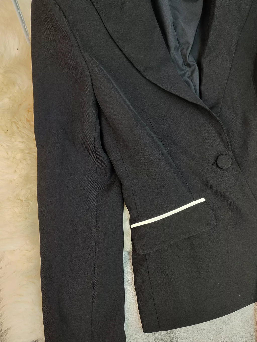 ed48c1f84f3b4eb0baf8e86bcc8f4724-Max-Origin